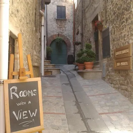 Pensión Fawlty Towers Todi
