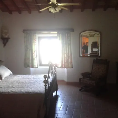 Guest house Fawlty Towers *
