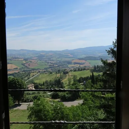 Fawlty Towers Todi