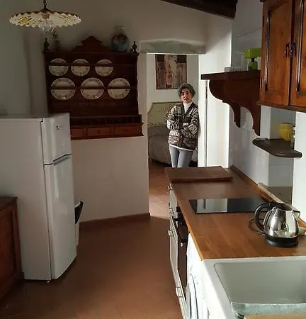 Fawlty Towers Guest house *